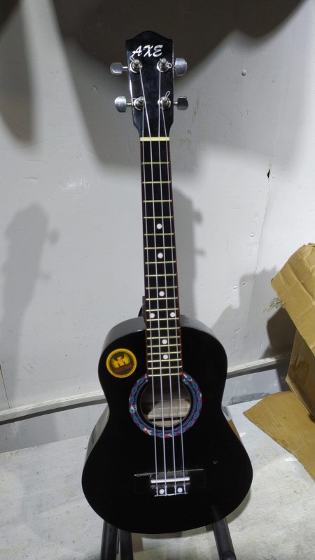 BD Ukulele (C)